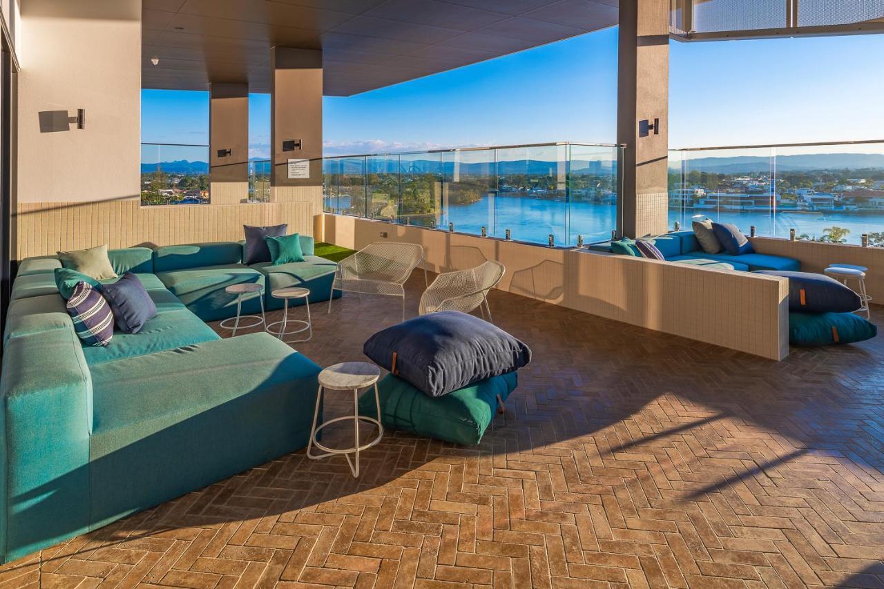 Peninsular Gold Coast Aparthotel Exterior photo